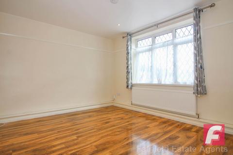 3 bedroom end of terrace house to rent, Dumfries Close, South Oxhey