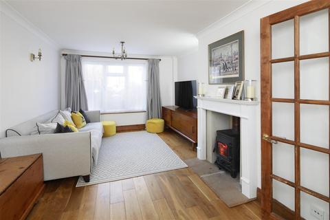 5 Cellar Hill, Lynsted, Sittingbourne, ME9 9QY