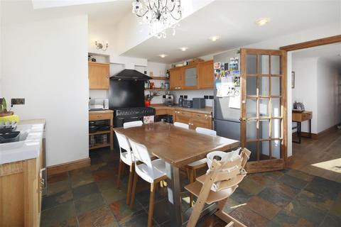 5 Cellar Hill, Lynsted, Sittingbourne, ME9 9QY