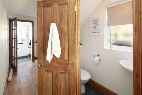 5 Cellar Hill, Lynsted, Sittingbourne, ME9 9QY