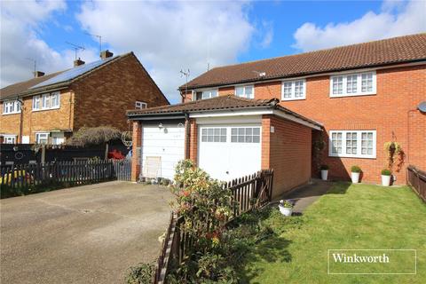 3 bedroom terraced house for sale, Greenside, Borehamwood, Hertfordshire, WD6