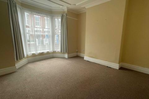 4 bedroom terraced house for sale - Harringay Avenue, Mossley Hill
