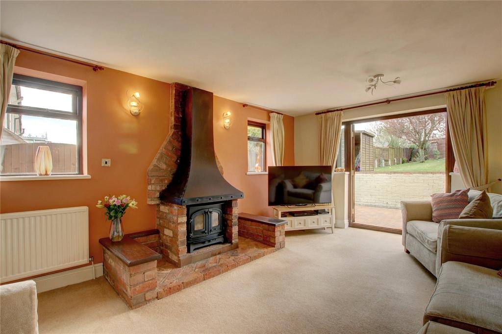 Kidderminster Road, Cutnall Green... 5 bed detached house £665,000