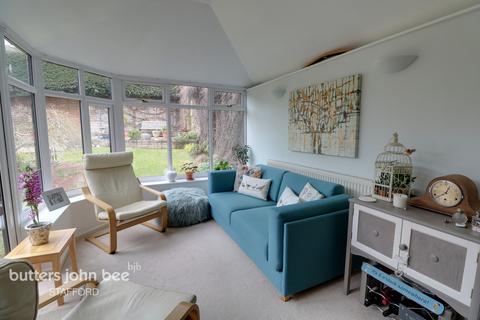 8 Beechmount Rise, Wildwood, Stafford, ST17 4QR