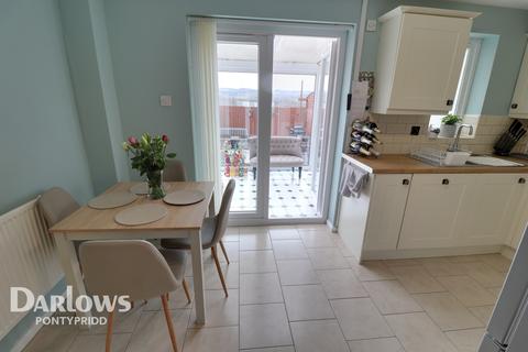 43 Brynderwen, Cilfynydd, Pontypridd, CF37 4EX