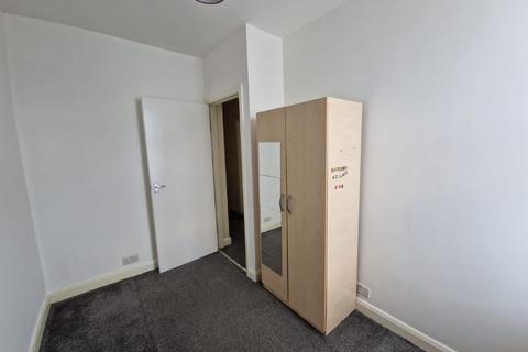 2 bedroom flat to rent - 157A Bowes Road New Southgate