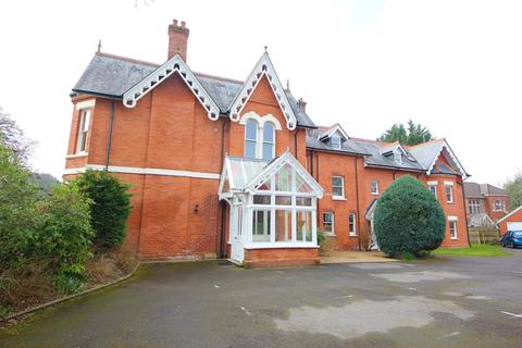 Flat 6, Carlton House, 2 Cavendish Place, Bournemouth, BH1 1RQ