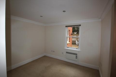 Flat 6, Carlton House, 2 Cavendish Place, Bournemouth, BH1 1RQ