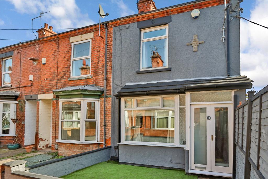 Minton Street, Hull, HU5 2 bed end of terrace house £75,000