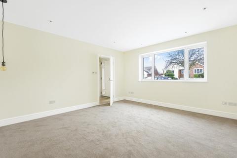 34 Romans Way, Woking, GU22 8TR