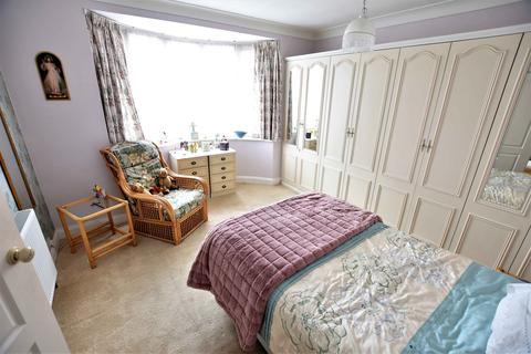 24 Hamilton Road, Feltham, TW13 4PW