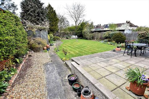 24 Hamilton Road, Feltham, TW13 4PW