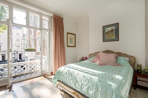 Flat 1, 2 - 4 Ovington Square, London, SW3 1LN