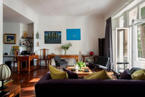 Flat 1, 2 - 4 Ovington Square, London, SW3 1LN
