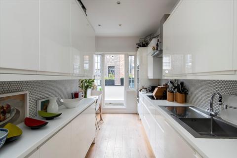 Flat 1, 2 - 4 Ovington Square, London, SW3 1LN