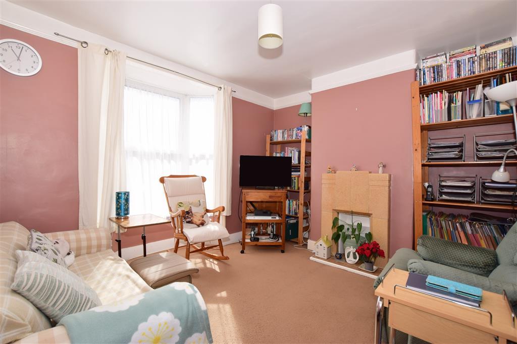 Cromwell Road, Maidstone, Kent 3 bed terraced house £270,000
