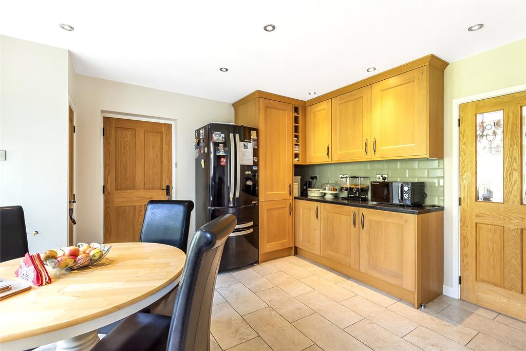Kitchen/Breakfast Rm