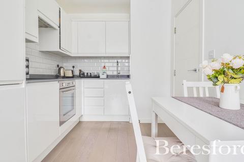 72, Regent House Hubert Road, Brentwood, CM14 4WN