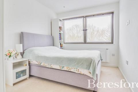 72, Regent House Hubert Road, Brentwood, CM14 4WN