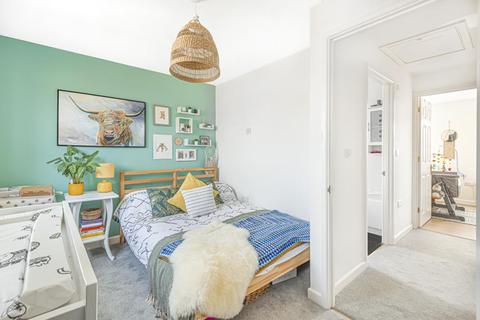6 Arkell Avenue, Carterton, OX18 3BS