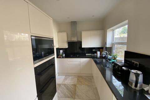 5 Sutherland Road, London, W4 2QR