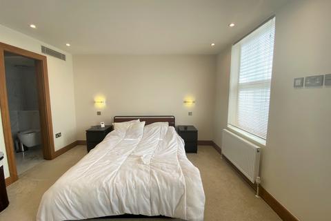5 Sutherland Road, London, W4 2QR