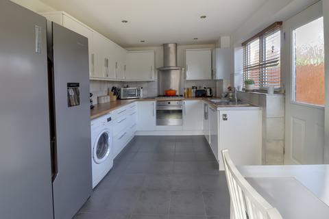 21 Aldwell Close, Wootton, Northampton, NN4 6AX