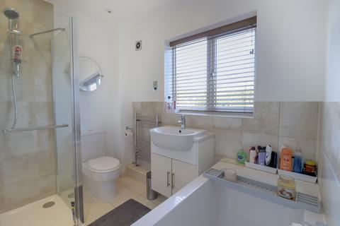 21 Aldwell Close, Wootton, Northampton, NN4 6AX