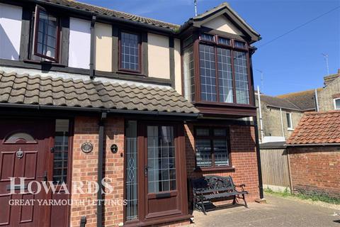 2 bedroom end of terrace house to rent, Gorleston-on-sea