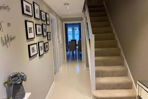 16 Graig Y Fforest, Godrergraig, Swansea, SA9 2DP