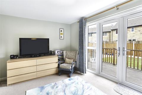 29 Knoll Close, Greenfield, Oldham, OL3 7FJ