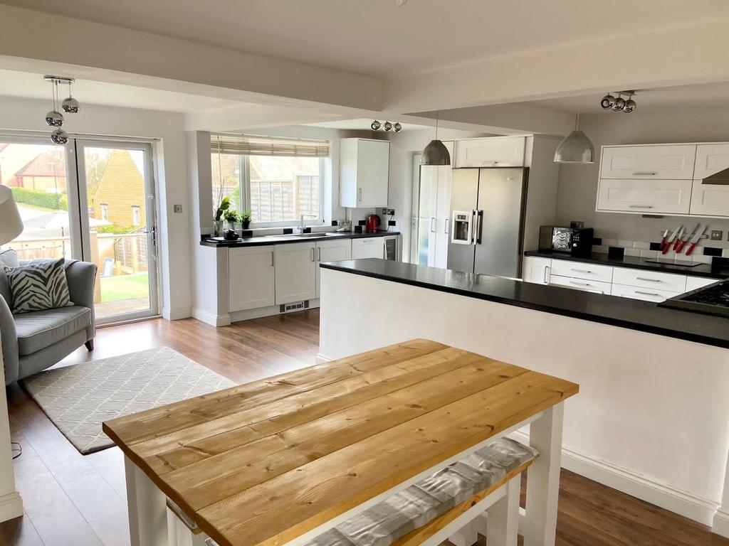 Kitchen/family room