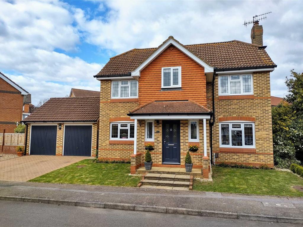 Knights Orchard, Hemel Hempstead 4 bed detached house £689,995