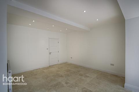 2 Hartforde Road, Borehamwood, WD6 5JU