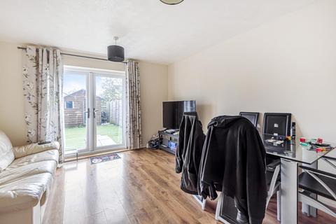 7 Braemar Close, Carterton, OX18 1TS