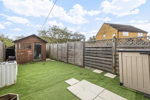 7 Braemar Close, Carterton, OX18 1TS