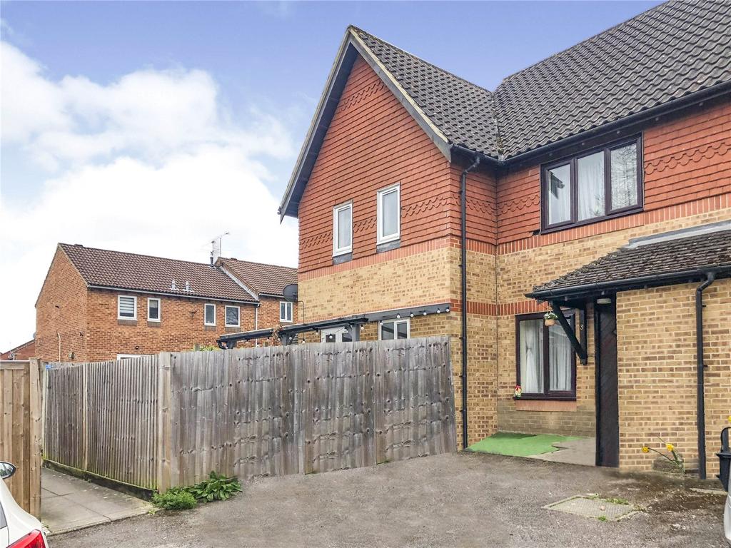 Hirstwood, Tilehurst, Reading, RG30 2 bed end of terrace house £230,000
