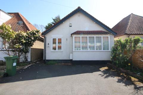 40 Brinkley Road, Worcester Park, KT4 8JF
