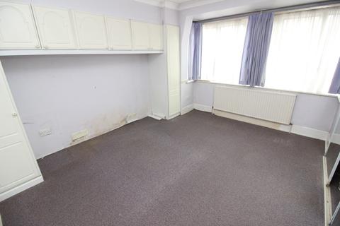 40 Brinkley Road, Worcester Park, KT4 8JF