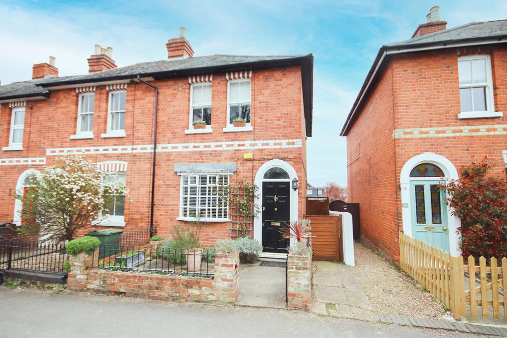 Belmont Road, Maidenhead 3 bed end of terrace house £500,000