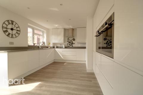 34 Stonewood, Bean, Dartford, DA2 8BY