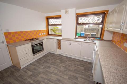 3 bedroom end of terrace house to rent, Prinlaws Road, Leslie, KY6