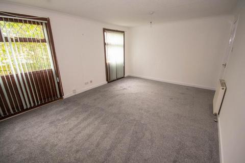 3 bedroom end of terrace house to rent, Prinlaws Road, Leslie, KY6