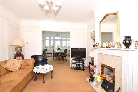 10 Sandringham Drive, Welling, DA16 3QU