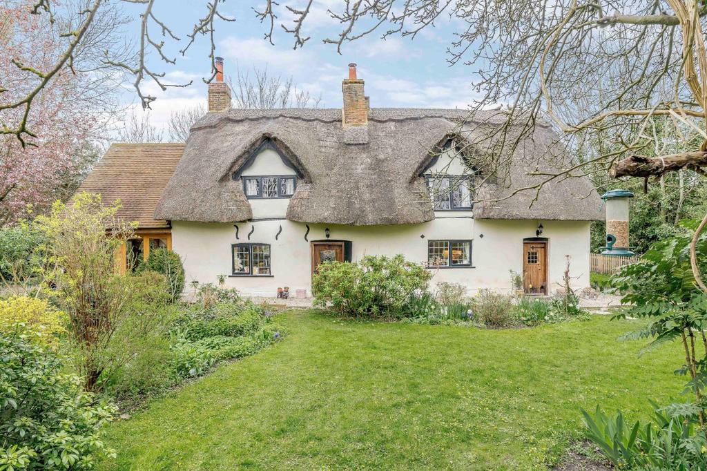 Ilges Lane, Cholsey, Wallingford... 3 bed detached house £800,000