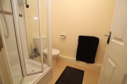 5d Waters Walk, Bradford, BD10 0LZ
