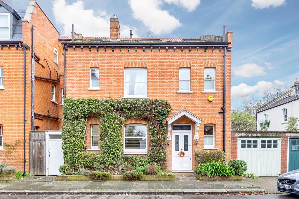 Barnes, London, SW13 5 bed house for sale £3,250,000