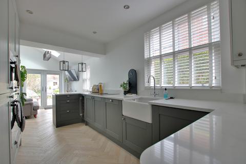 55 Avenue Road, Southampton, SO14 6TW