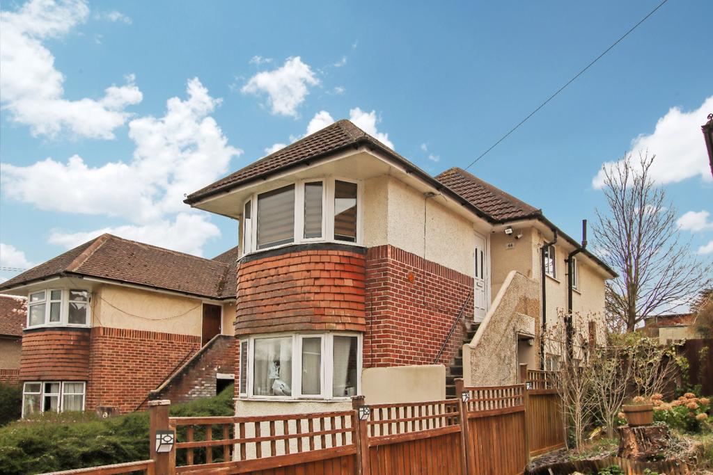 Vale Drive,Southampton,SO18 4SX 3 bed £175,000