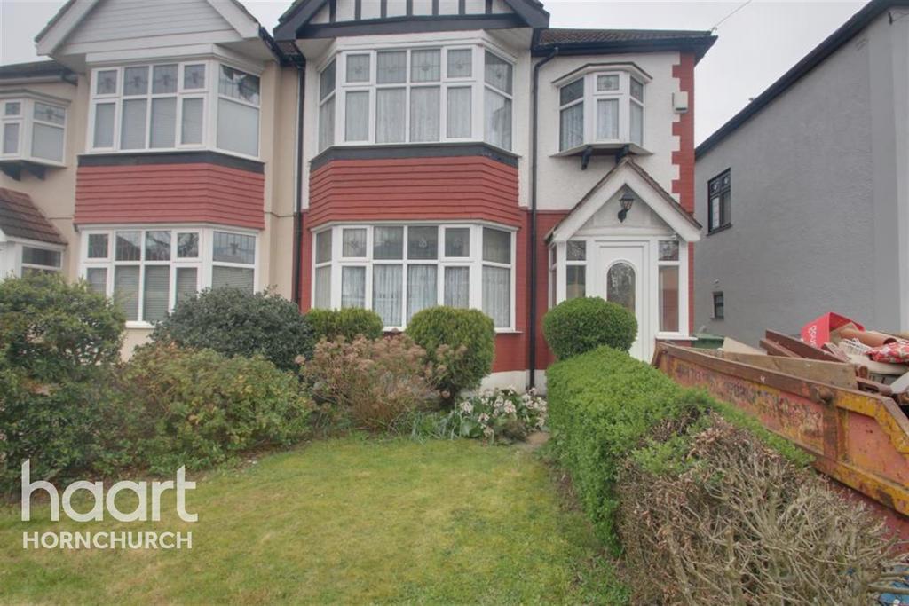 Cromer Road, Hornchurch, RM11 3 bed semidetached house £1,500 pcm (£